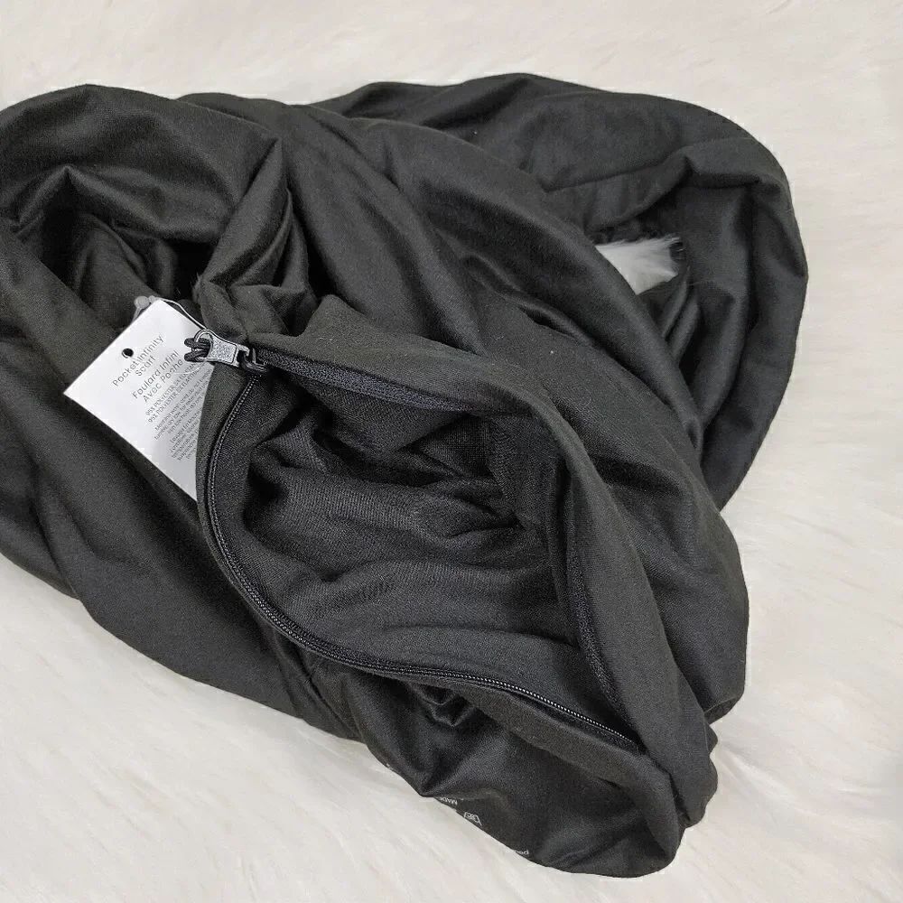 BEYOND YOGA Hidden Pocket Infinity Scarf New with - Picture 7 of 8